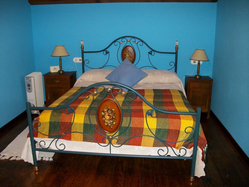 Casa De Aldea Los Glayus Guest House Luarca Room photo
